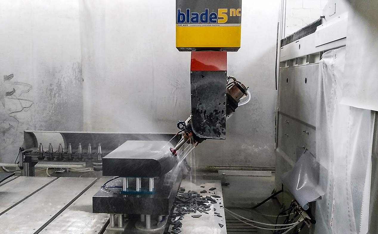 [:it] Blade 5 fresatrice sagomatrice OMAG [:en] Blade 5 Milling machine OMAG [:]